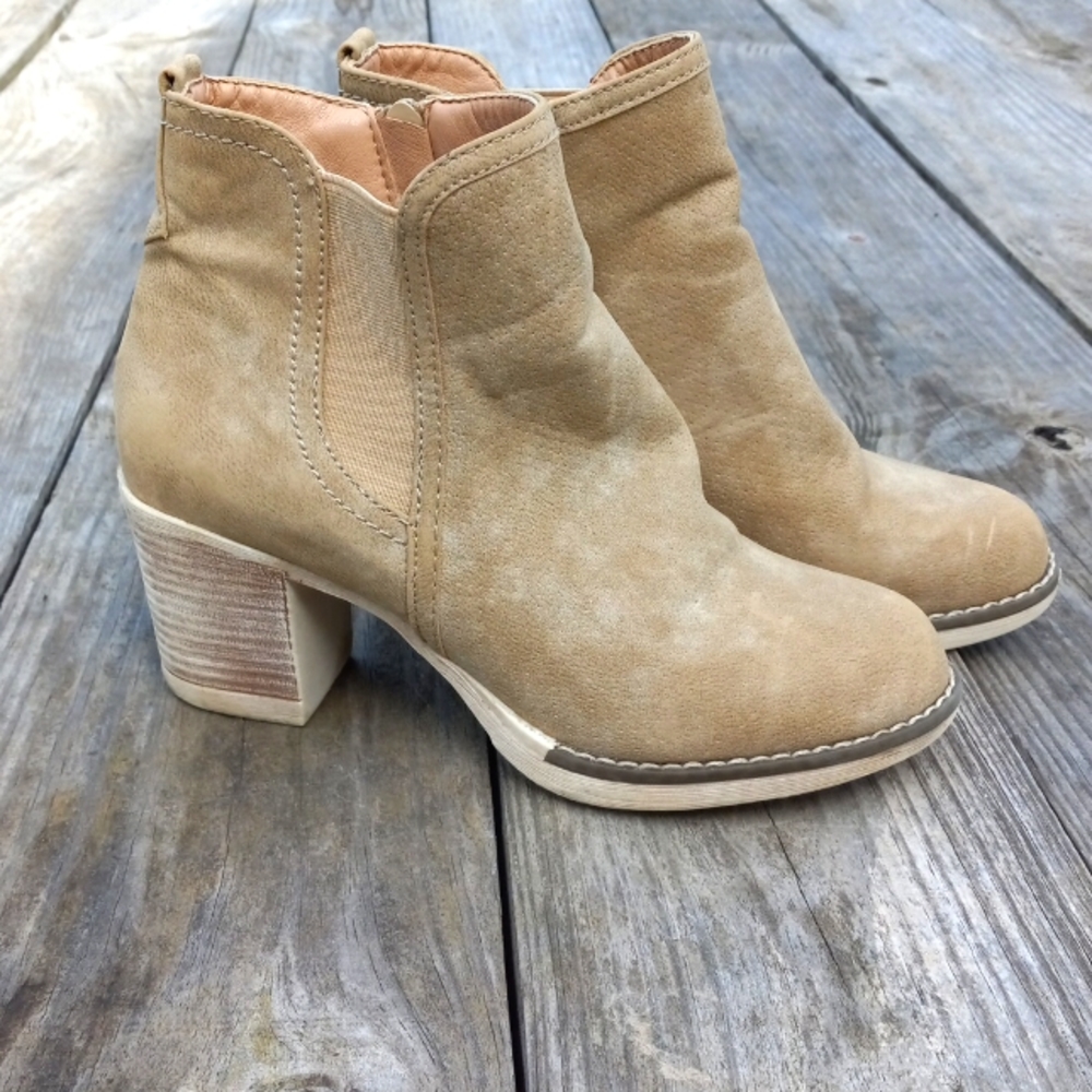 ⭐️SUEDE BOOTS